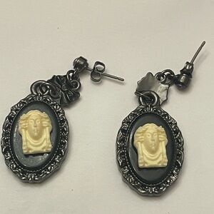 Disney Haunted Mansion Madame Leota Earrings